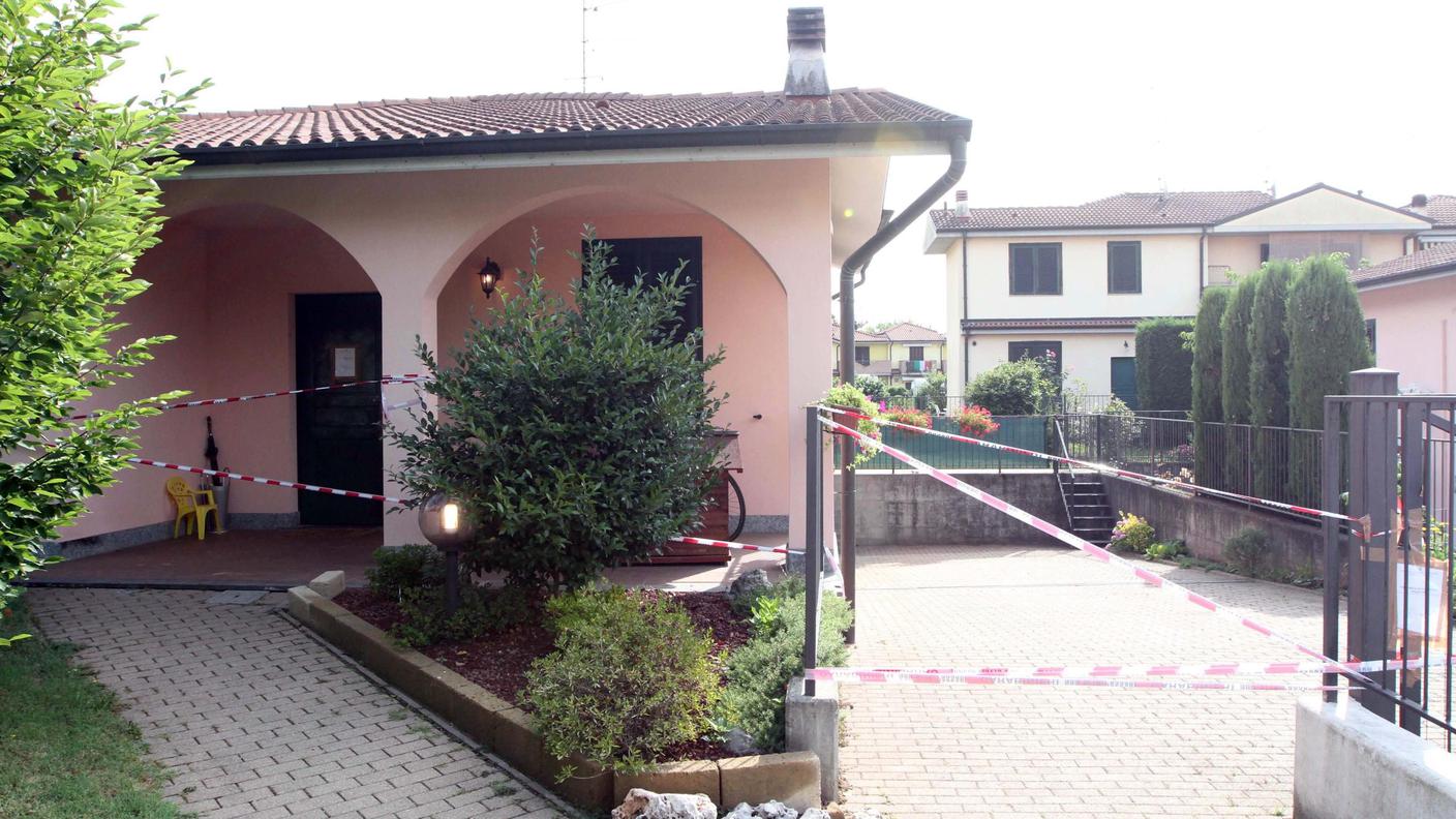 La villetta nel Pavese dove Carlo Lissi sterminò i suoi cari nel giugno 2014