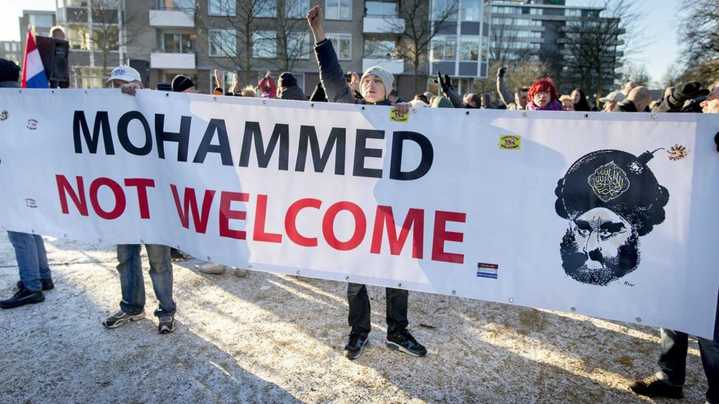 Manifestanti di Pegida (Patrioti europei contro l'islamizzazione dell'occidente) (archivio)
