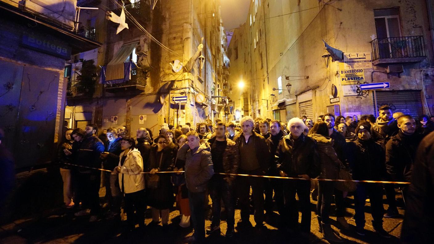Lunedì sera a Napoli
