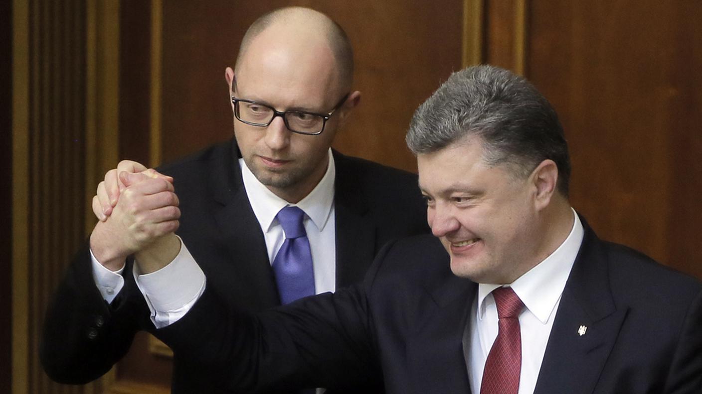 Iatseniuk e Poroshenko nel 2014, quando tra i due c'era intesa