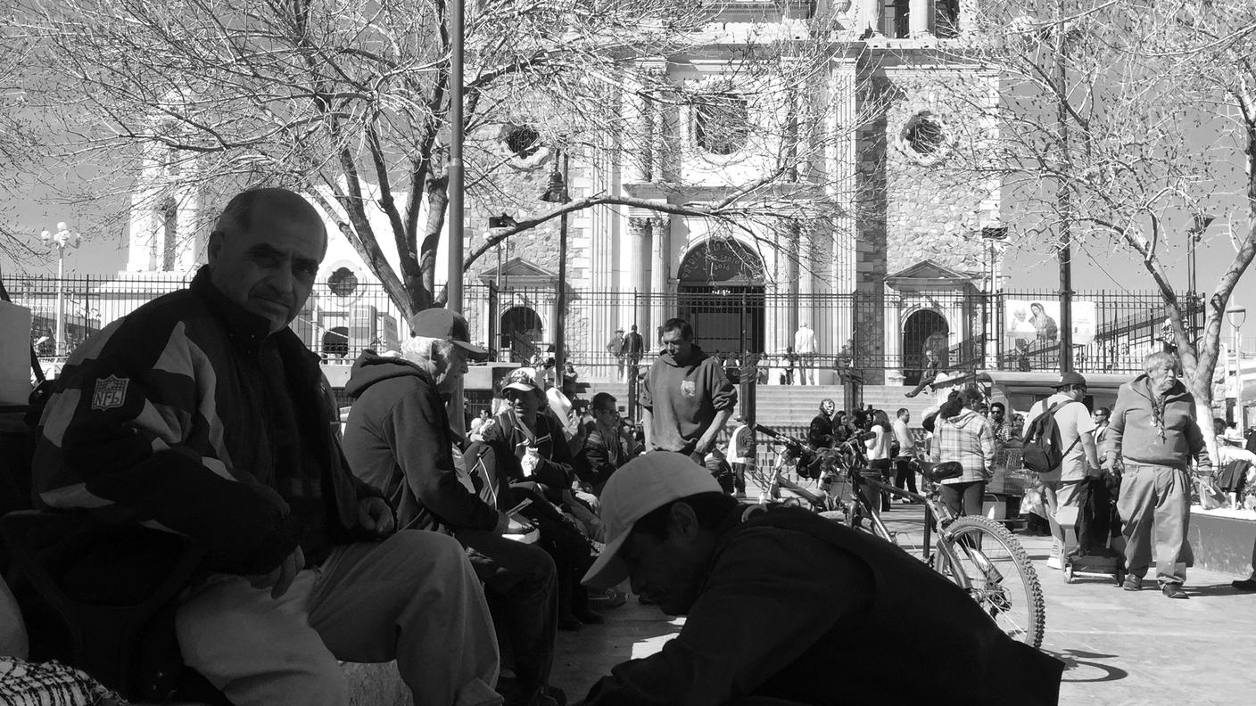 Davanti alla Cattedrale di Ciudad Juarez, che in queste ore ospita l'ultima tappa del viaggio di Papa Francesco in Messico