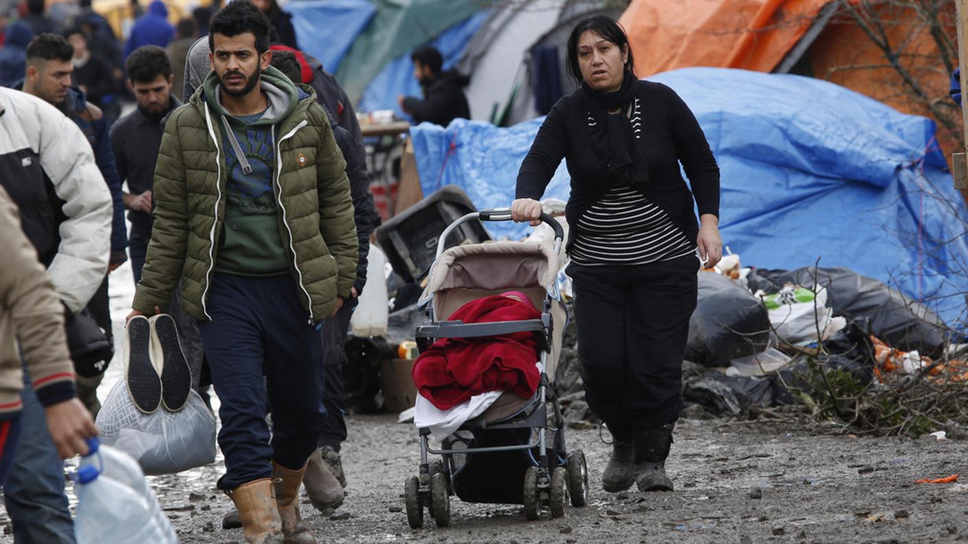 Si stima siano 4'000 le persone accampate nella tendopoli