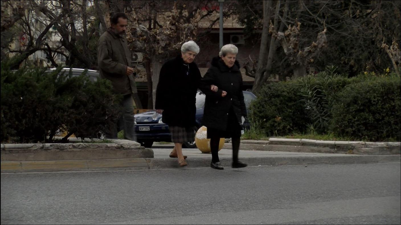 I pensionati, in Grecia, vivono con una pensione di 650 Euro. Dal 2010 sono stati compiuto undici tagli.