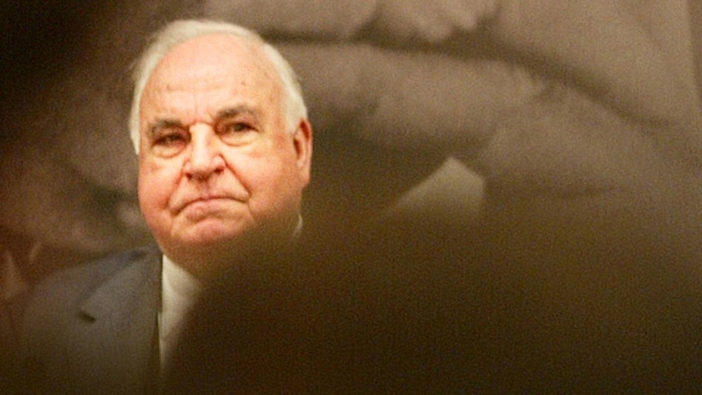 Helmut Kohl vuole cinque milioni per danni causati dalla pubblicazione di colloqui riservati