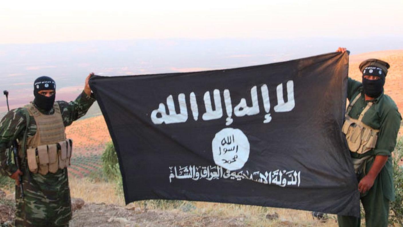 Militanti dello Stato Islamico in un video di propaganda su Youtube
