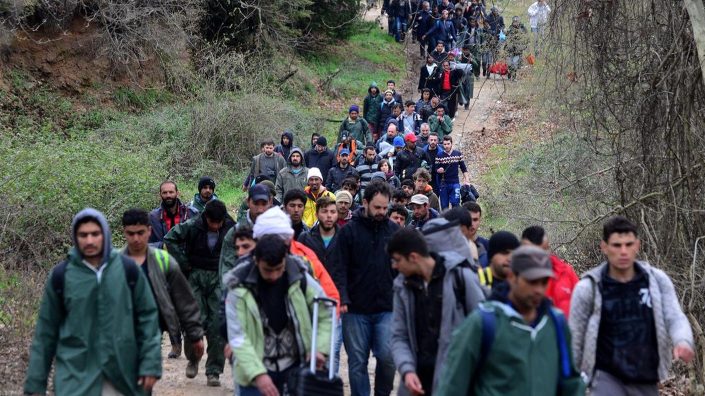 Giunti illegalmente in Macedonia, rinviati in Grecia