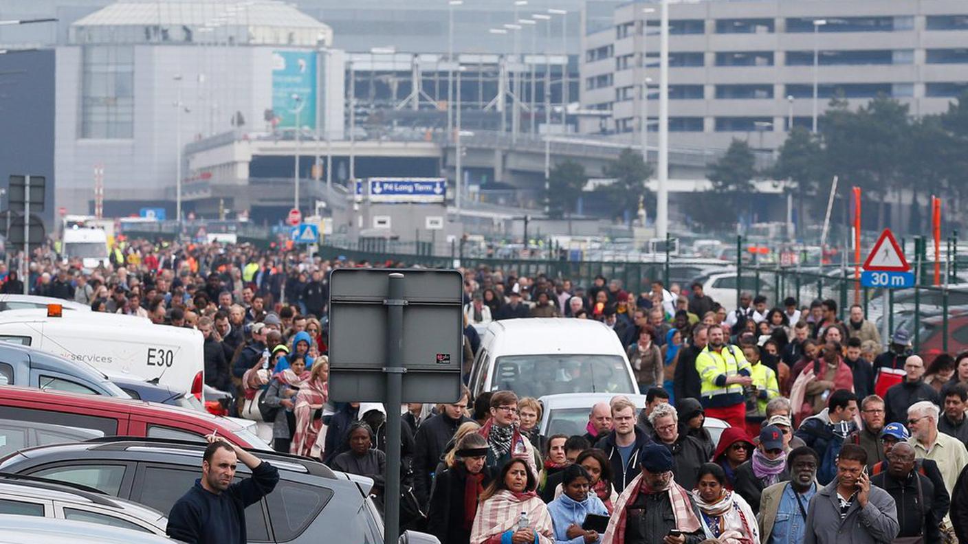 L'evacuazione dell'aeroporto