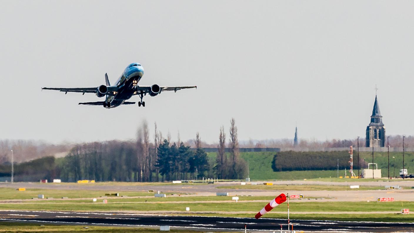 L'aereo è diretto in Portogallo