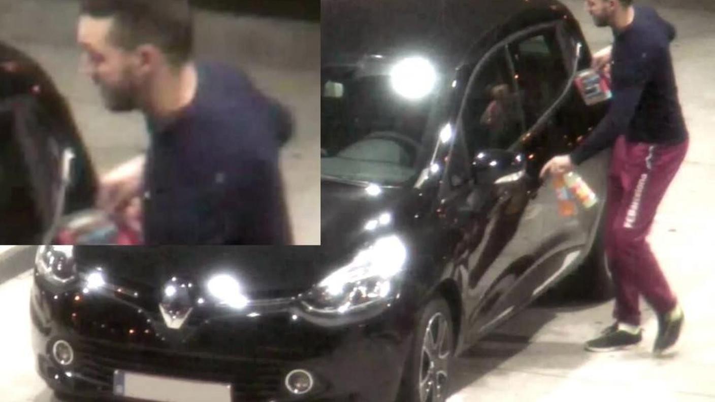 Abrini sulla Clio nera usata durante gli attacchi di Parigi
