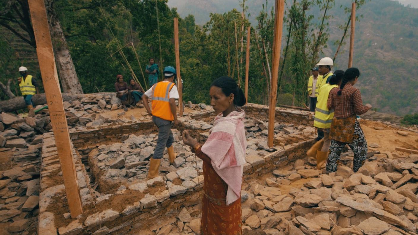 Tra le consolazioni della vedova di Saipu, c’è almeno il fatto di avere, in un futuro prossimo, una casa solida