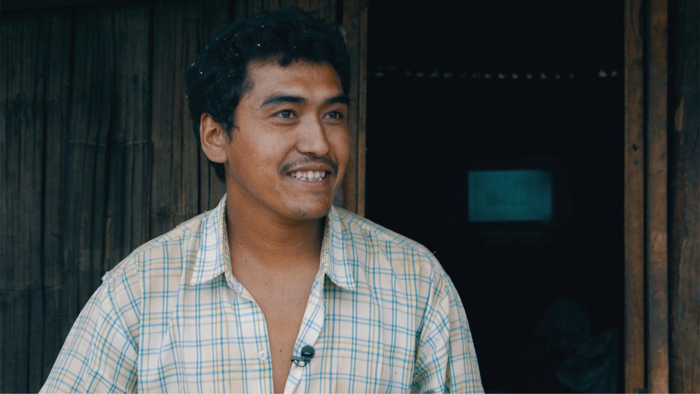Netra Schrestha: "Io di case ne ho perse due. Una nel primo e una, costruita velocemente subito dopo, nel secondo terremoto"