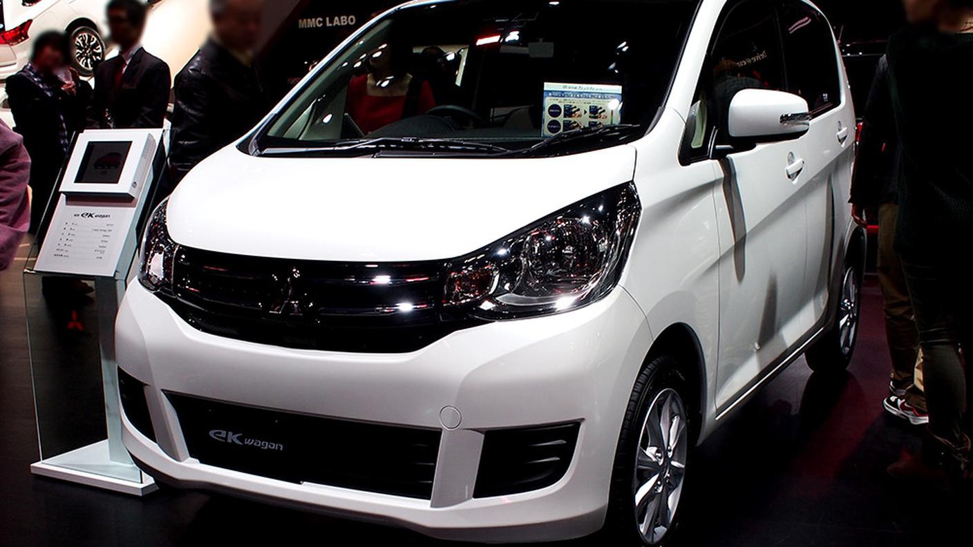 Una Mitsubishi eK Wagon al Salone di Tokyo 2015