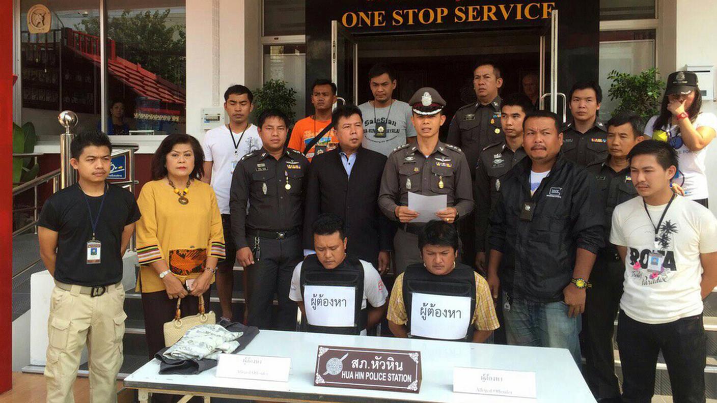 Due dei membri della gang arrestati venerdì dalla polizia thailandese