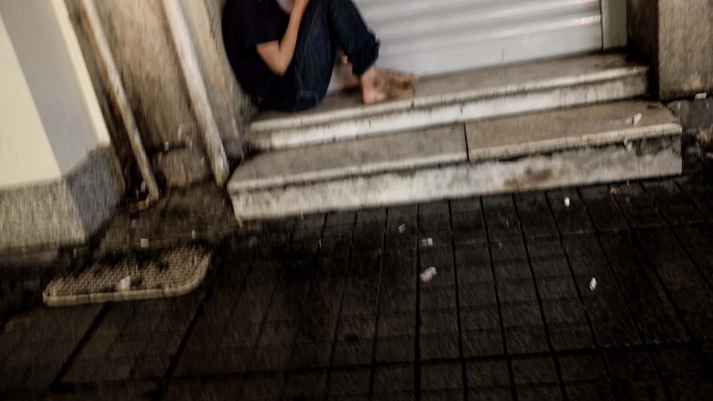 Piccoli mendicanti nelle strade di Istanbul