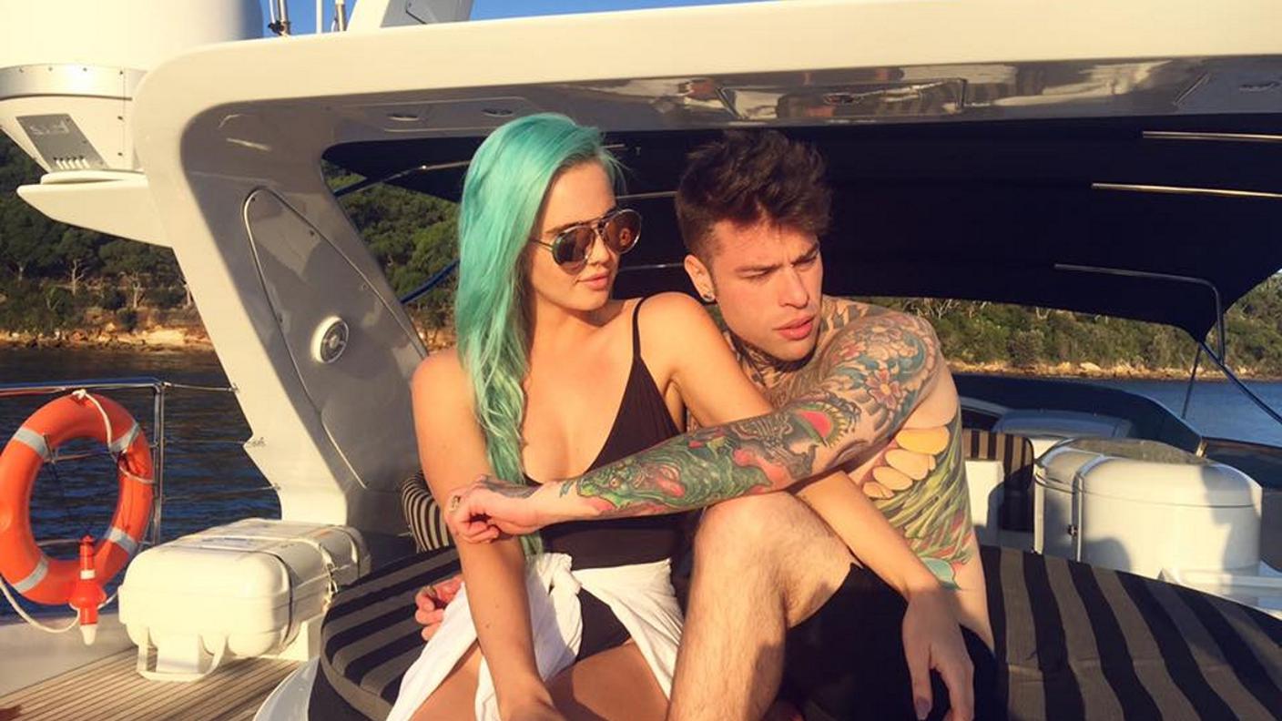 Fedez e TigerLily in uno scatto durato poco meno della loro storia
