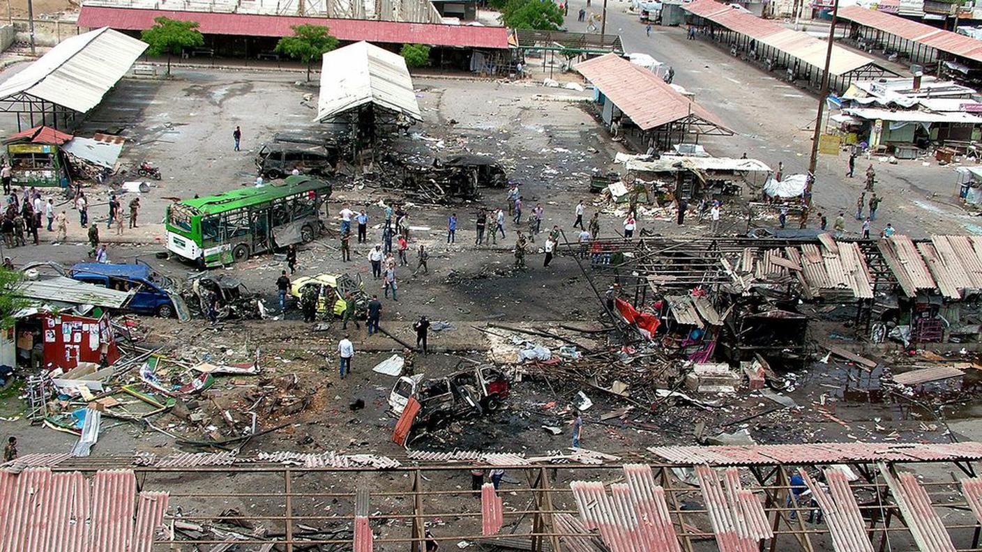 Presa di mira anche una stazione di bus
