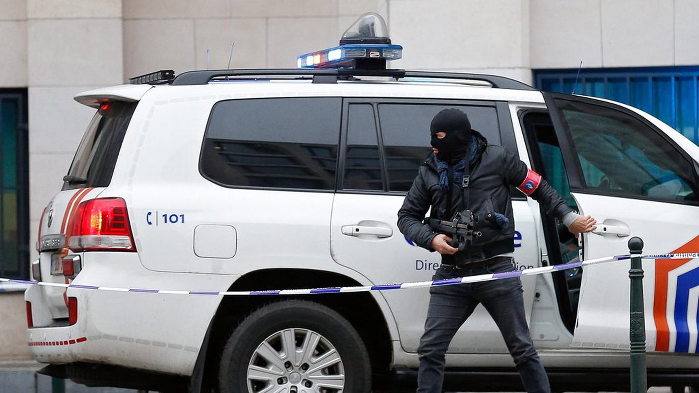 La polizia accusa i quattro di essere reclutatori dell'IS