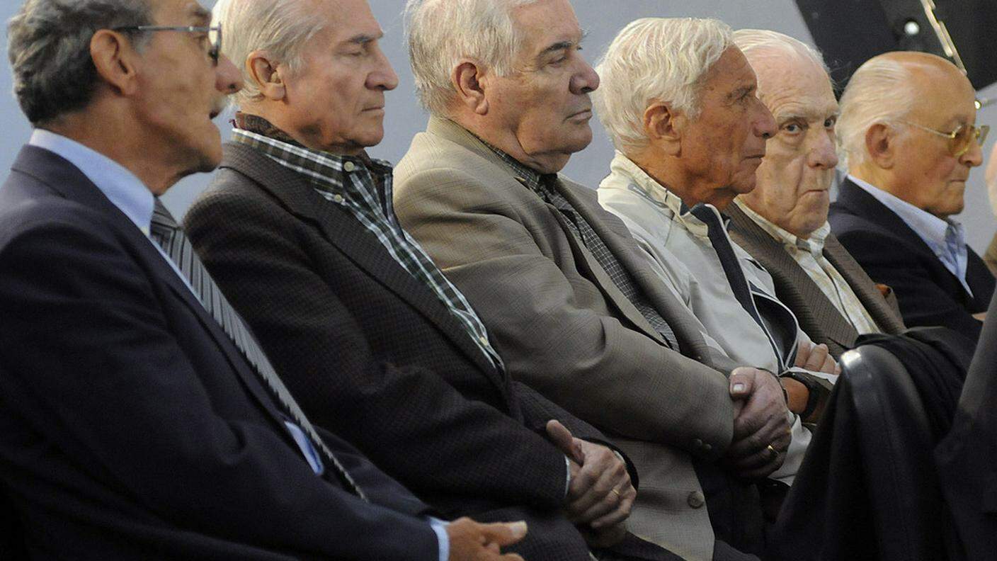 Alcuni degli imputati in aula nel 2009