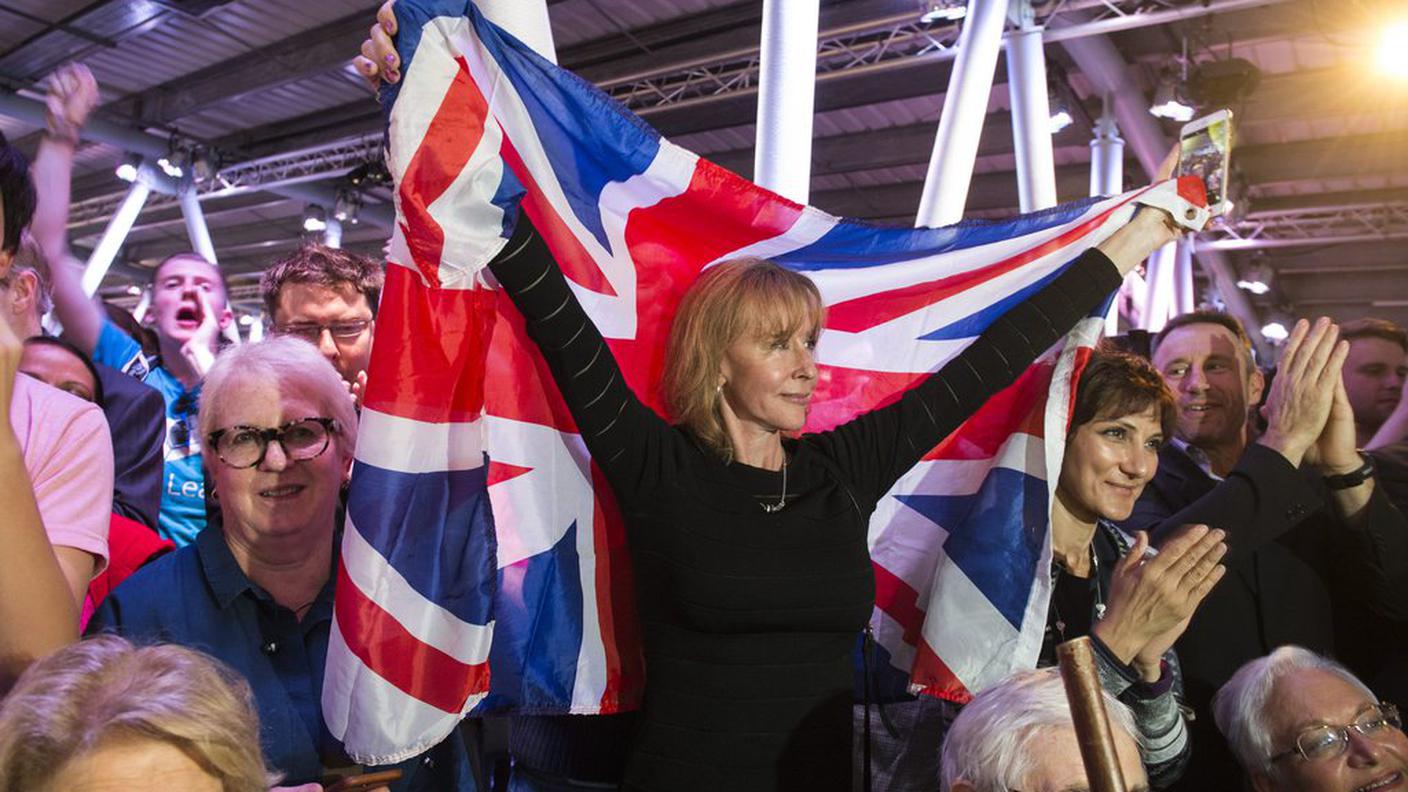Sostenitori e oppositori della Brexit sono testa a testa nei sondaggi