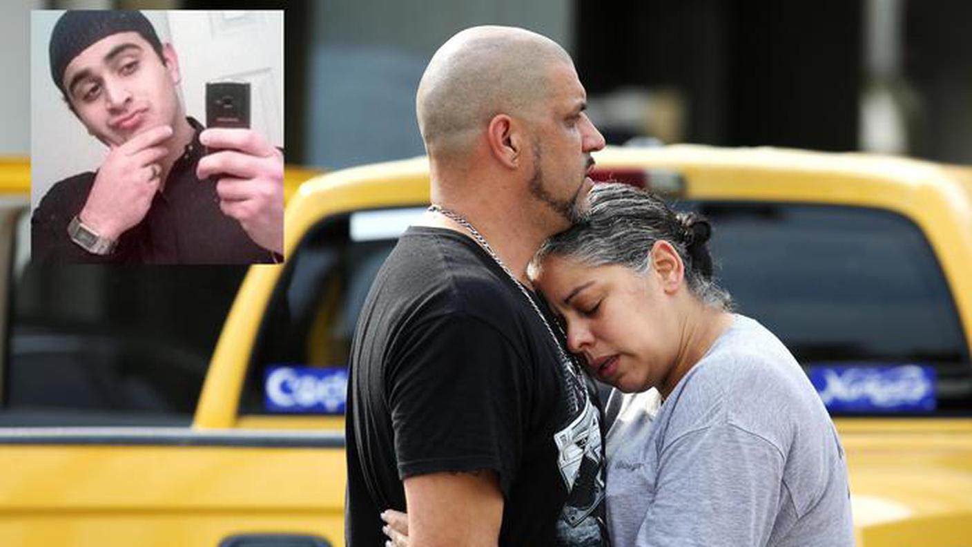 Il dolore delle persone dopo la strage e nel riquadro il killer