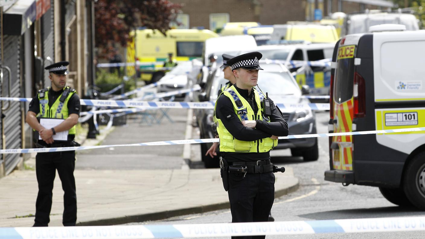 La zona dell'aggresione presidiata dalla polizia britannica
