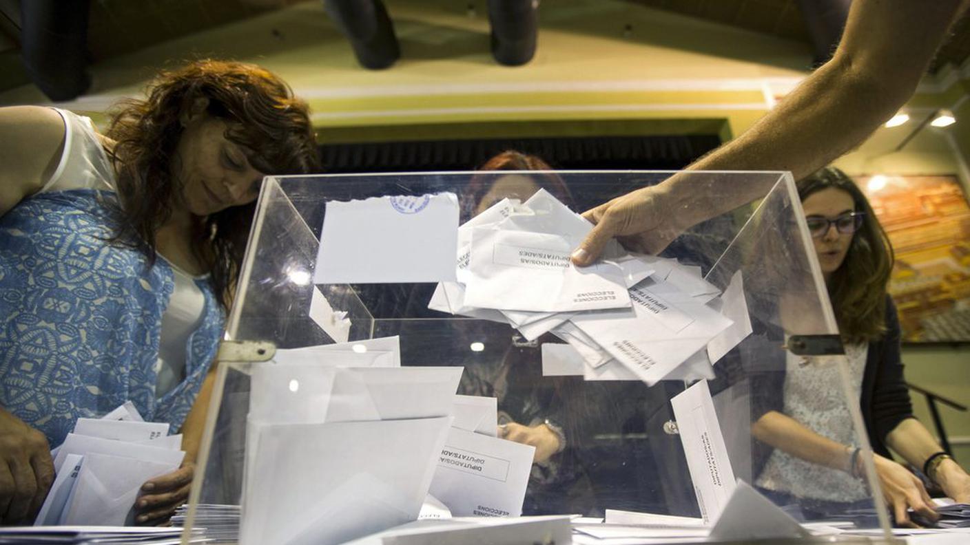 Uno spoglio veloce per cercare una maggioranza che non c'è