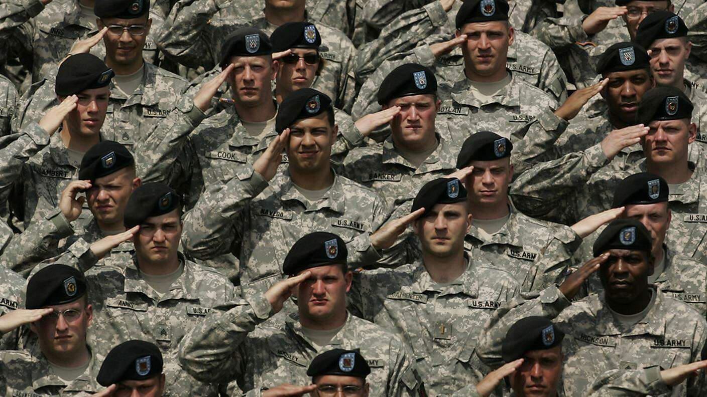  Se necessario l’esercito fornirà "le cure e i trattamenti" per cambiare sesso 