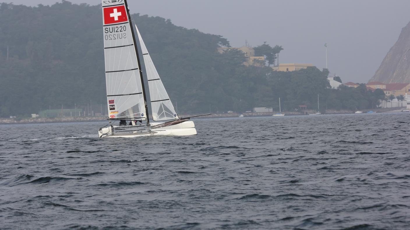 L'imbarcazione rossocrociata sulle difficili acque di Rio