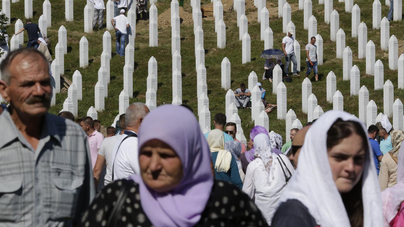 Le truppe serbe si resero responsabili del massacro di più di 8'000 uomini e ragazzi