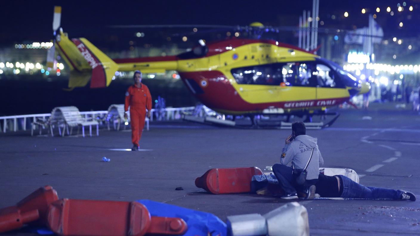 Decine e decine di morti, moltissimi i feriti