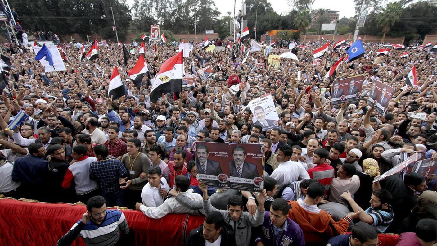 sostenitori Morsi Cairo 23-11-2012 ky.jpg