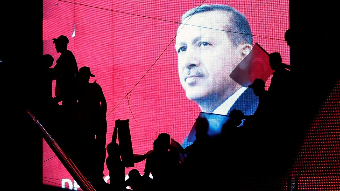 Erdogan prepara una nuova stretta