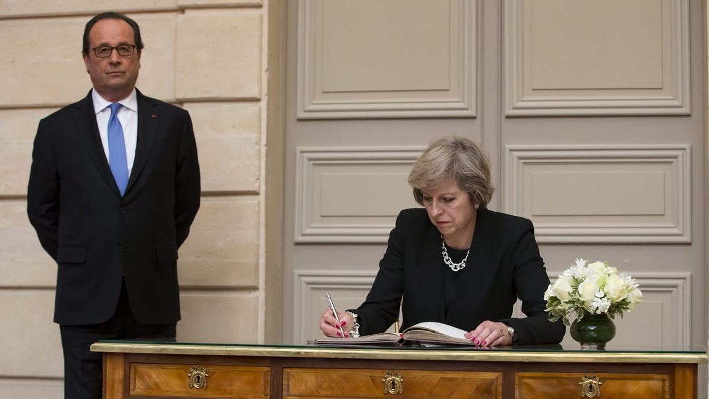 La Francia non vuole concedere spazi di manovra alla May
