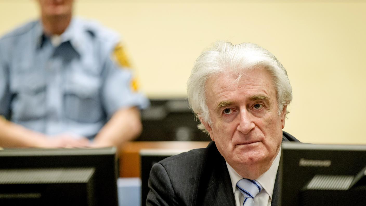 Karadzic durante lo svolgimento del processo all'Aja, lo scorso marzo