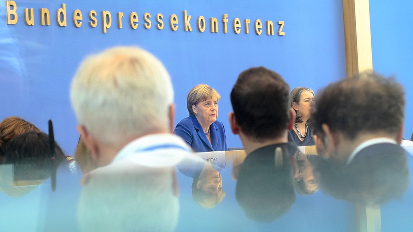 Merkel alla conferenza stampa