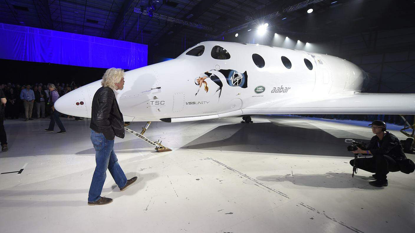 Branson con la sua SpaceShipTwo