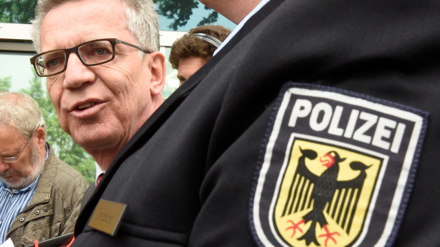 Il ministro dell'interno De Maizière prepara un giro di vite