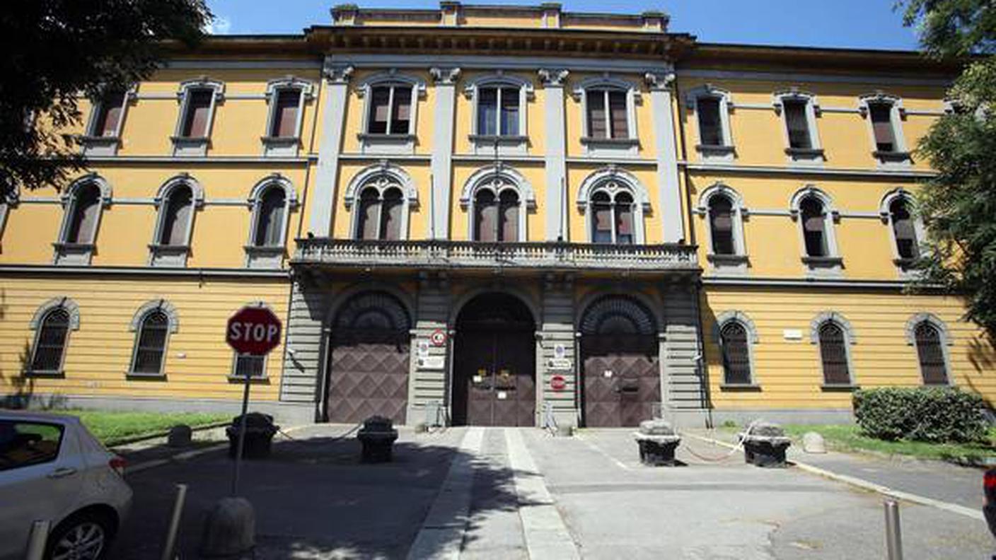 La caserma Montello a Milano