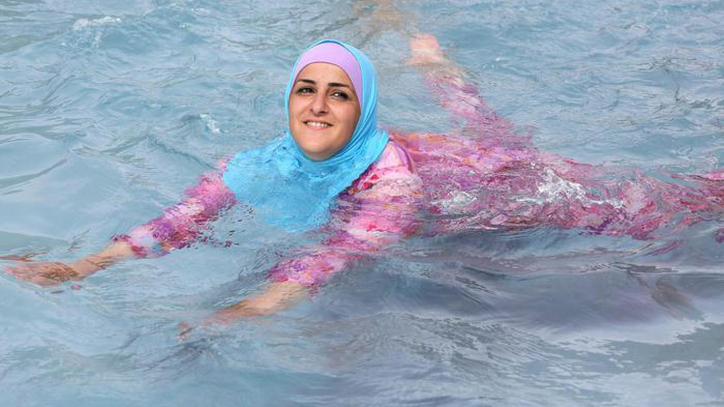 Il burkini è un "rischio per l'ordine pubblico"