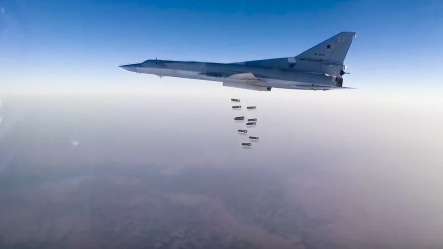Un aereo russo impiegato nei raid aerei in Siria