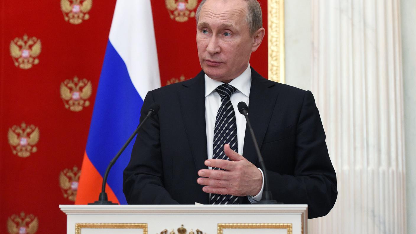 Putin sembra tendere la mano, ma non troppo, alle autorità ucraine