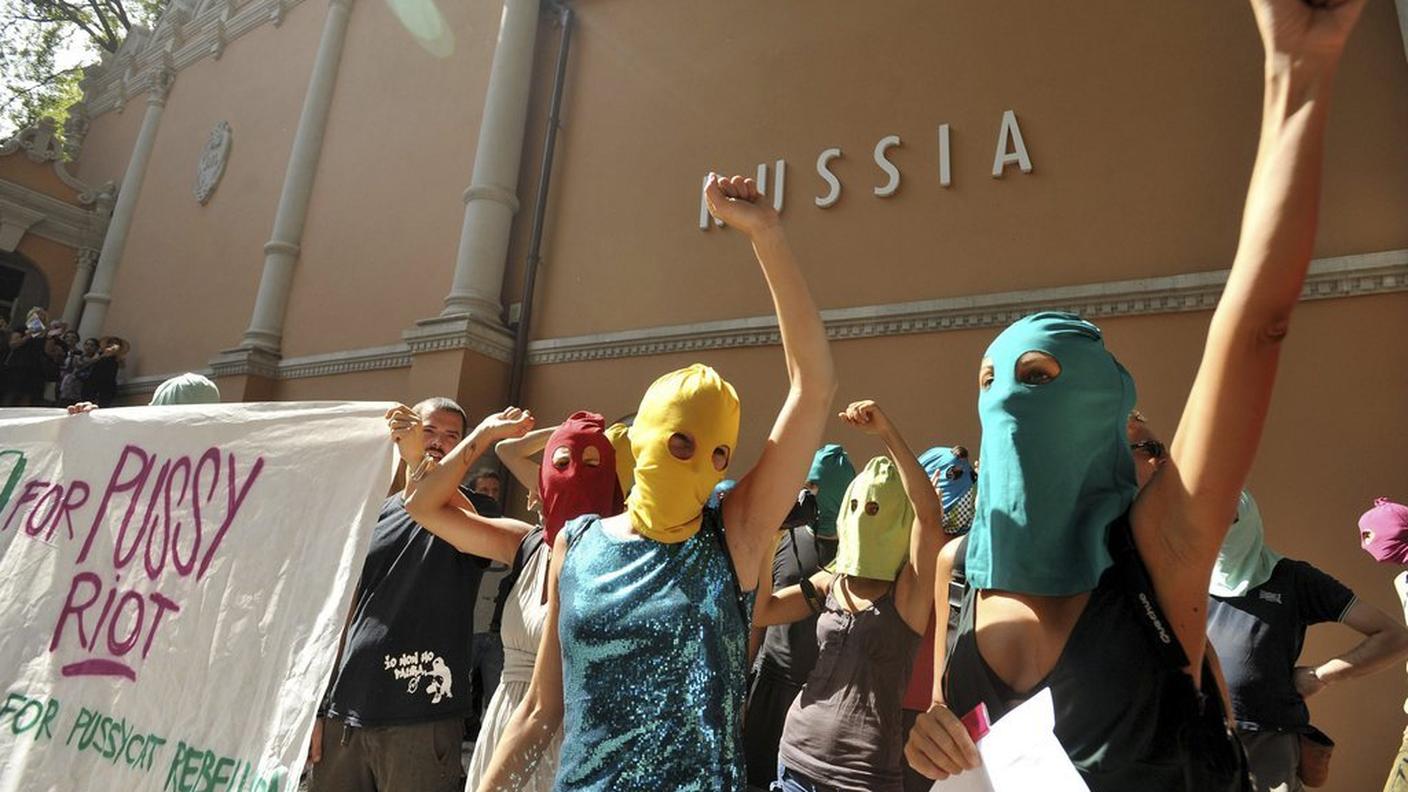 biennale pussy riot ky.jpg