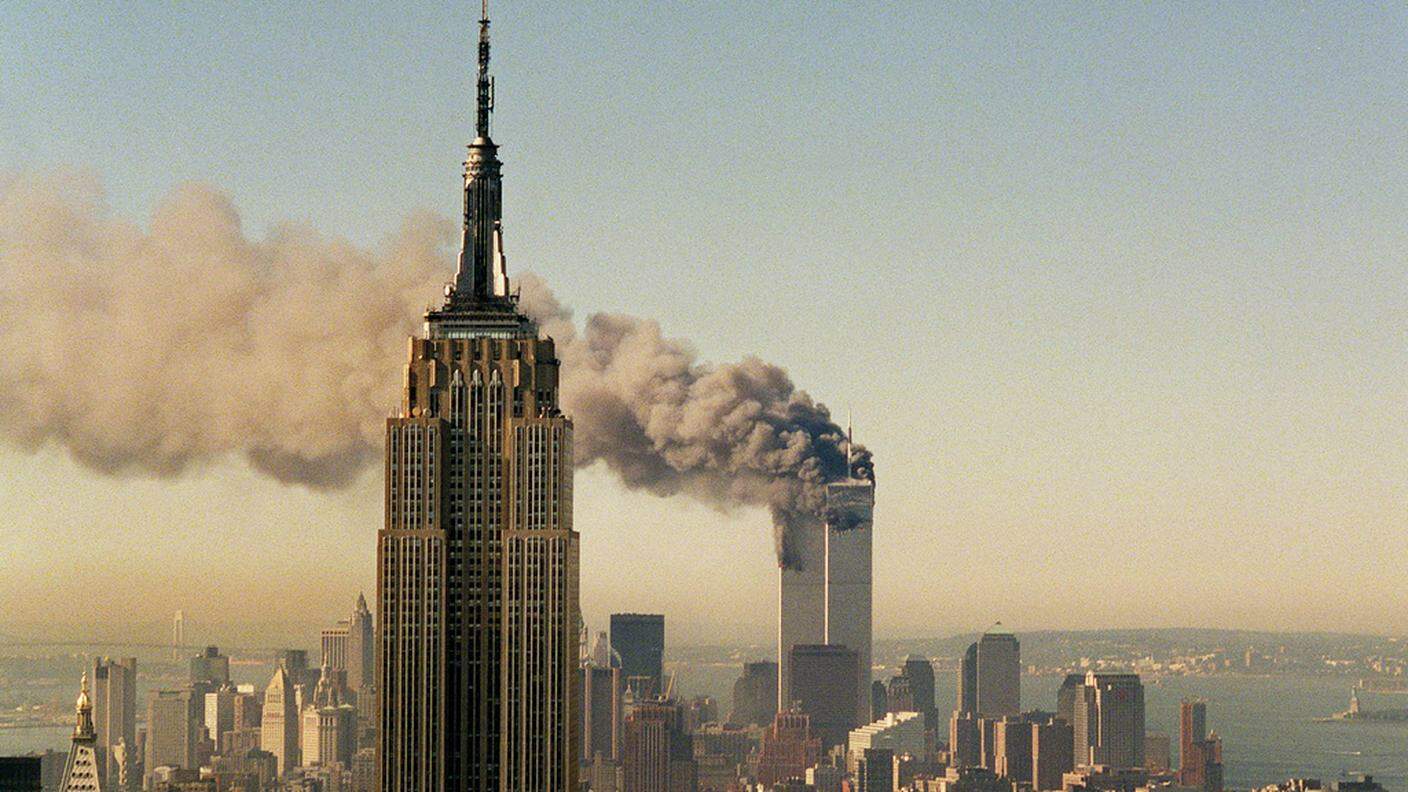 Due boeing 767 colpiro a distanza di pochi minuti uno dall'altro le due Torri gemelle del World Trade Center