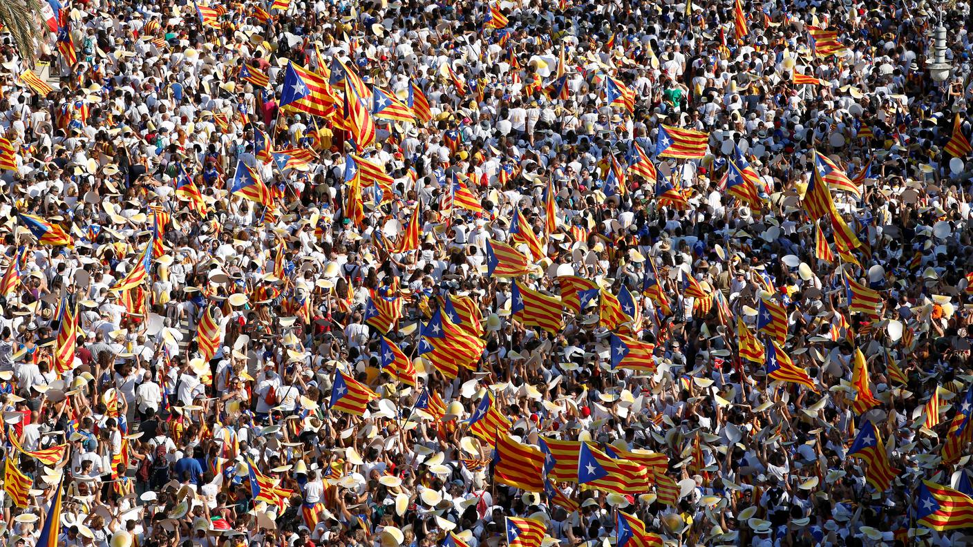 800'000 persone in piazza in Catalogna