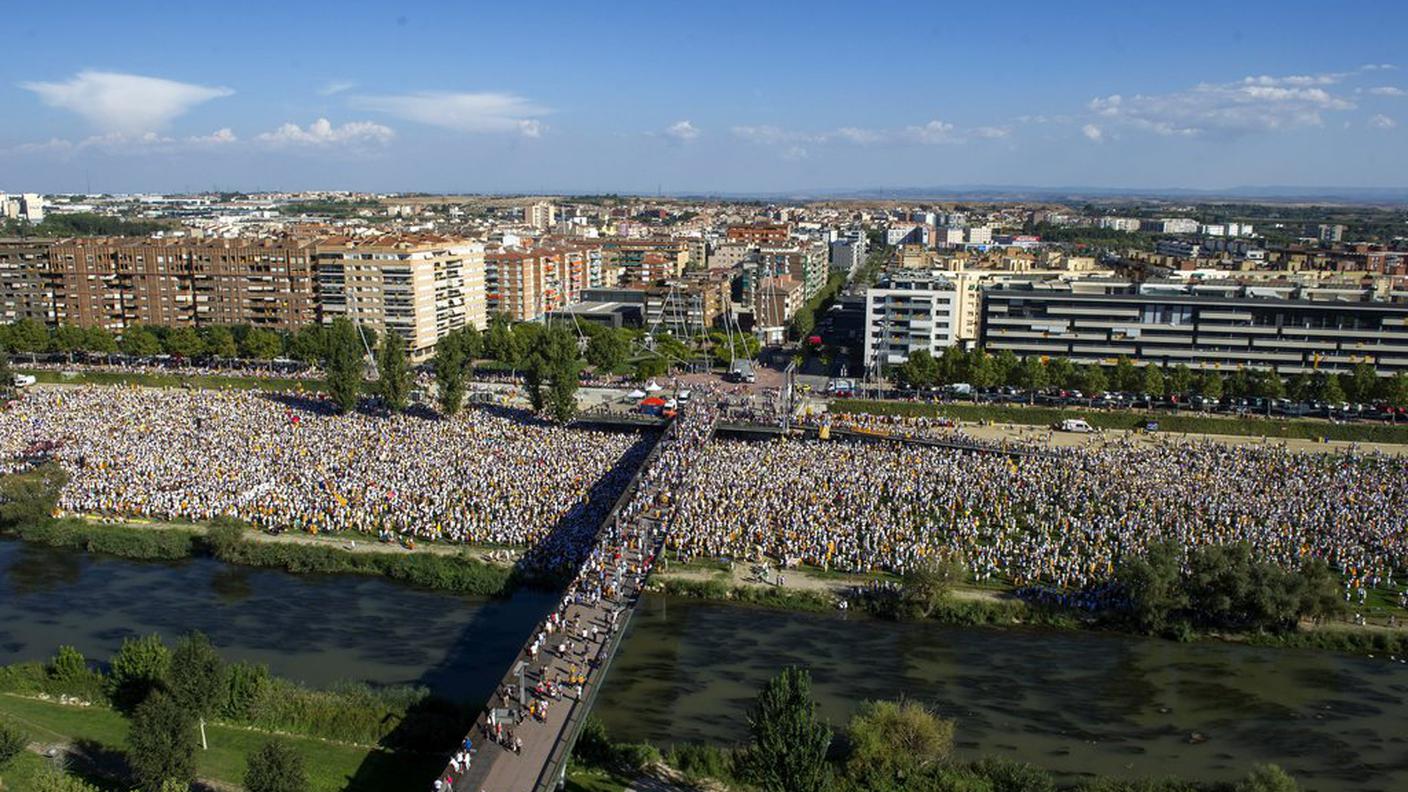 800'000 persone in piazza in Catalogna