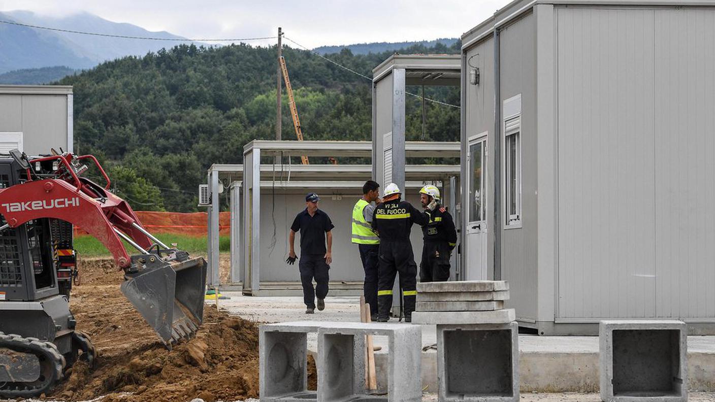 I prefabbricati della scuola nella località laziale