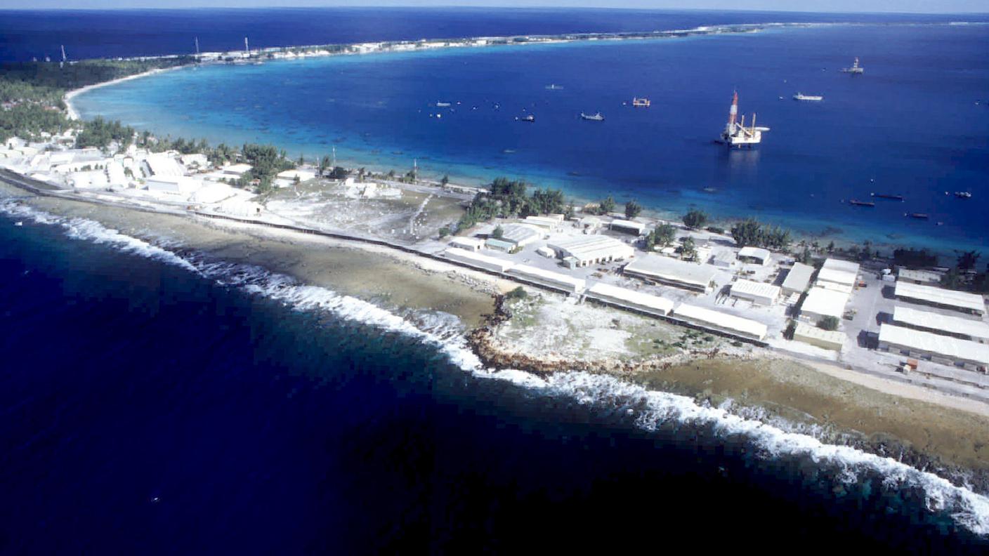 Le strutture militari francesi sull'atollo