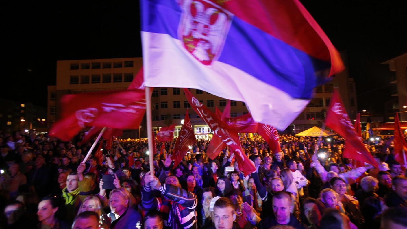 La gioia dei serbi in piazza a Pale