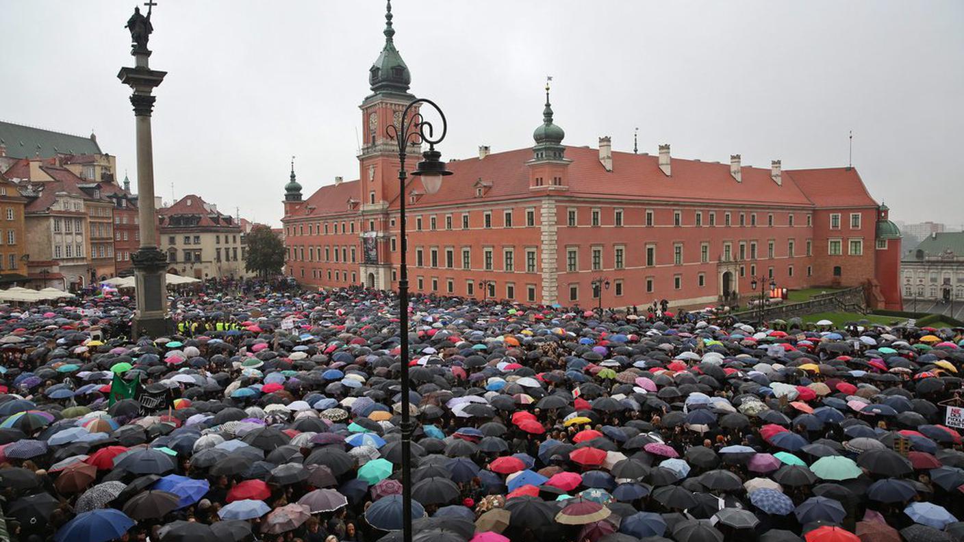 Varsavia, la manifestazione del 3 ottobre
