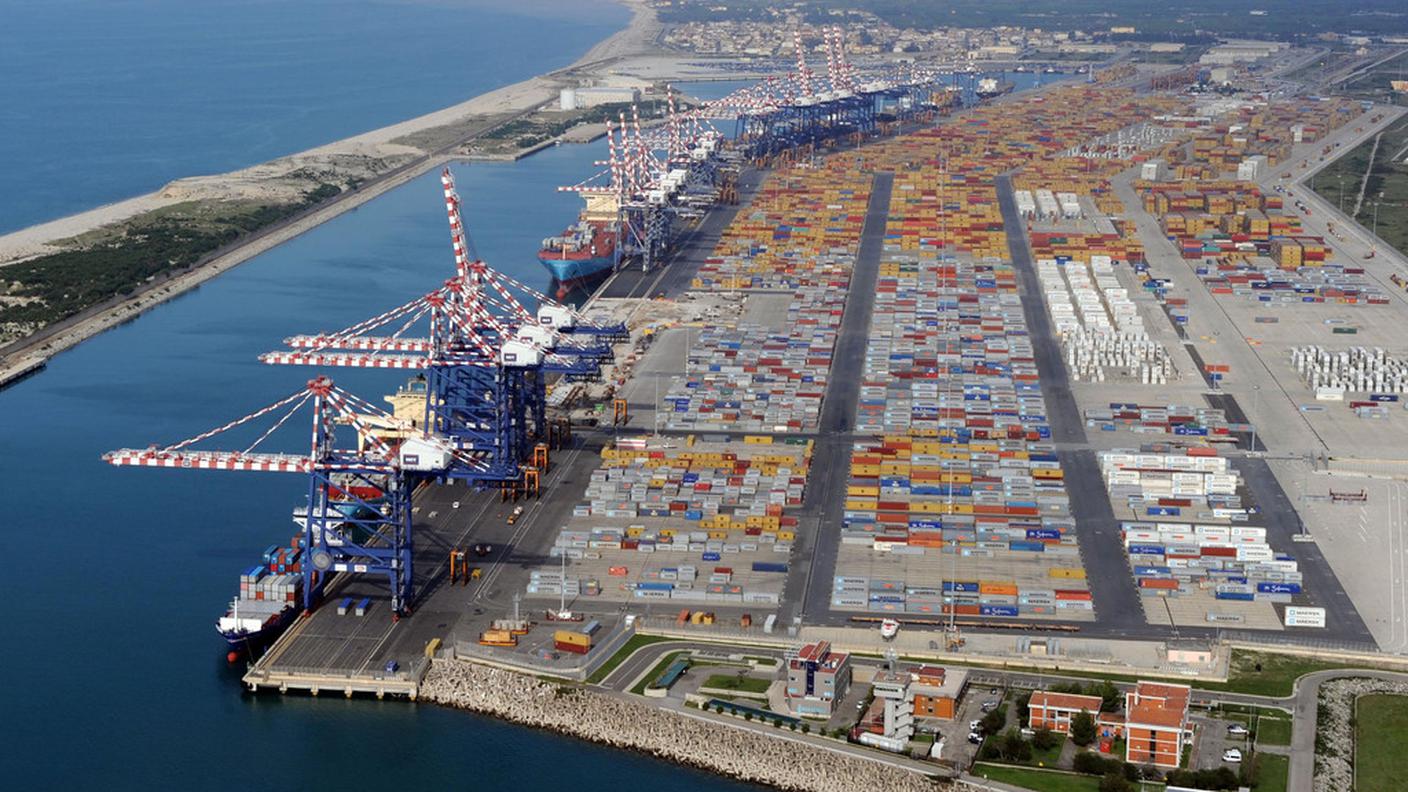 Il porto di Gioia Tauro